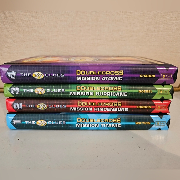 The 39 Clues 4 Book Series - Doublecross - Picture 1 of 3